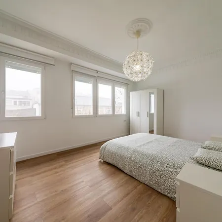 Dentro De La Muralla De Lugo, Rua Nova